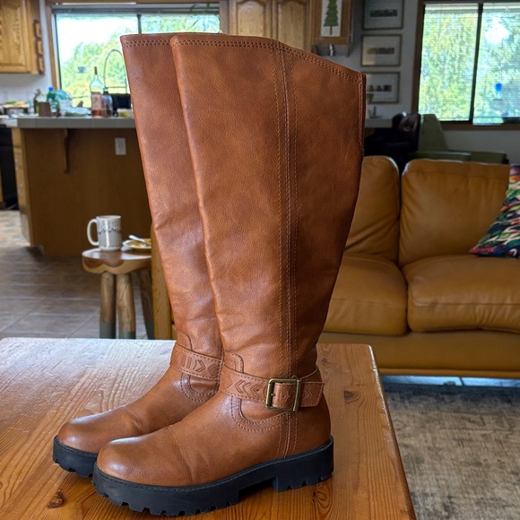 Zodiac Chestnut Heeled Boots - Picture 5 of 11